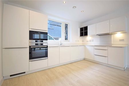 Well presented 1 bedroom ground floor apartment for rent in Cambridge situated just off Long Road. GCH. Walking distance to Addenbrookes Hospital. Unfurnished. - Photo 3