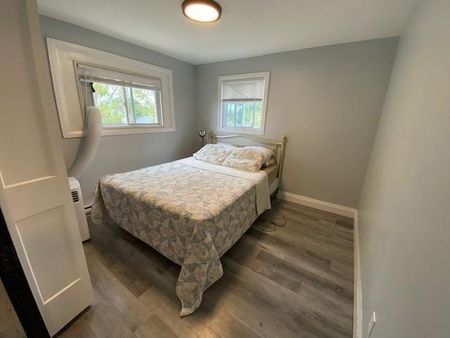 56 Dundas Street Unit 6 - 2 bed, 1 bath - Photo 3