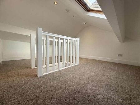 Wakefield Road, Denby Dale, HD8 - Photo 5