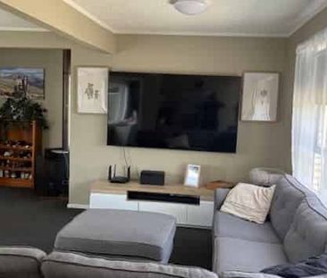 Newly renovated 3 bedroom home in Bulls - Photo 2