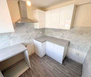 Wolds Drive, Keyworth, Nottingham - Photo 6