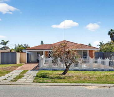 Newly renovated 2 lounge, 3 bedroom house. - Photo 6