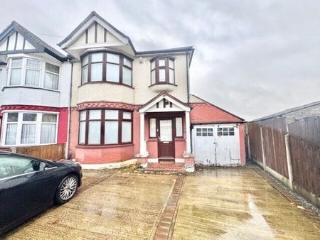 Keswick Avenue, Hornchurch, RM11 1XR, Property for rent - Photo 5