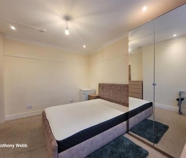 House share to rent - Photo 3