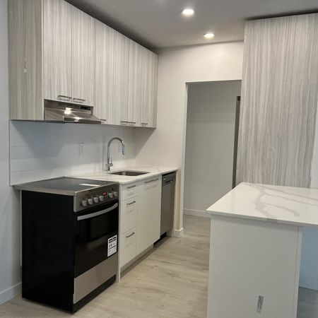 Gary Manor - Photo 3