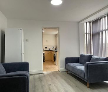 1 bedroom in a house share to rent - Photo 1