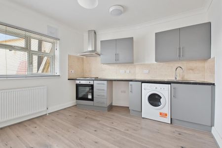 1 bedroom flat to rent - Photo 3