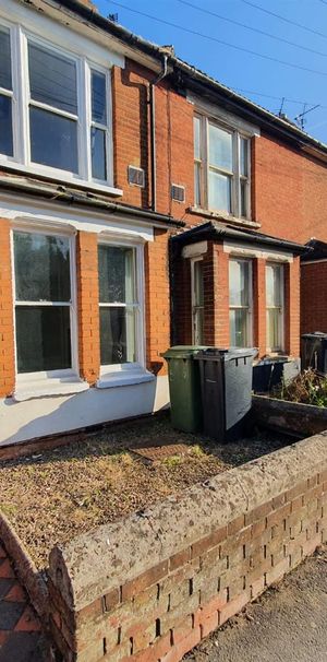 Tonbridge Road, Maidstone ME16, London - Photo 1