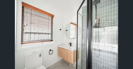 Spacious Family Home in Prime Hoppers Crossing Location - Photo 2