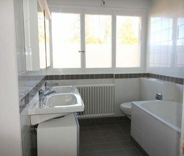 Detached house 10 rooms in Anières - Foto 4