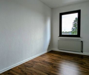 Familienwohnung: 4 Zimmer, Balkon & Parkplatz - Foto 5