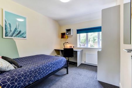 8 bedroom house to rent - Photo 2