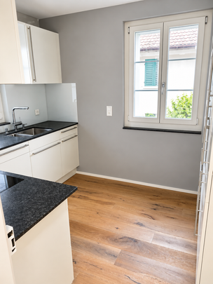 5.5-Zi. Einfamilienhaus mit grosszügigem Umschwung - Photo 1