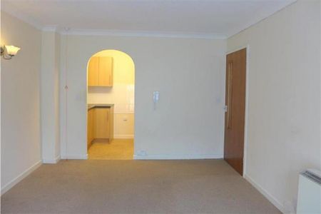 1 bedroom retirement property to rent - Photo 3