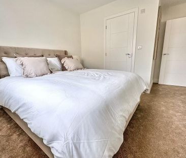 3 bedroom detached bungalow to rent - Photo 2