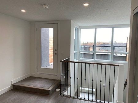 For Lease - 200 Malta Avenue Unit# TH 9, Brampton, Ontario - Photo 3