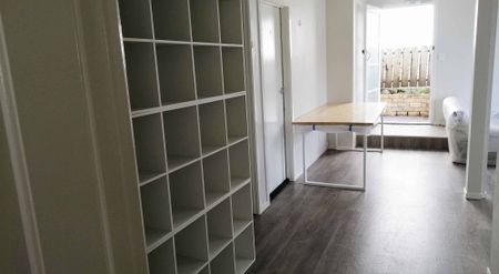 4 bedroom ground floor Flat - Water rate included - Photo 3