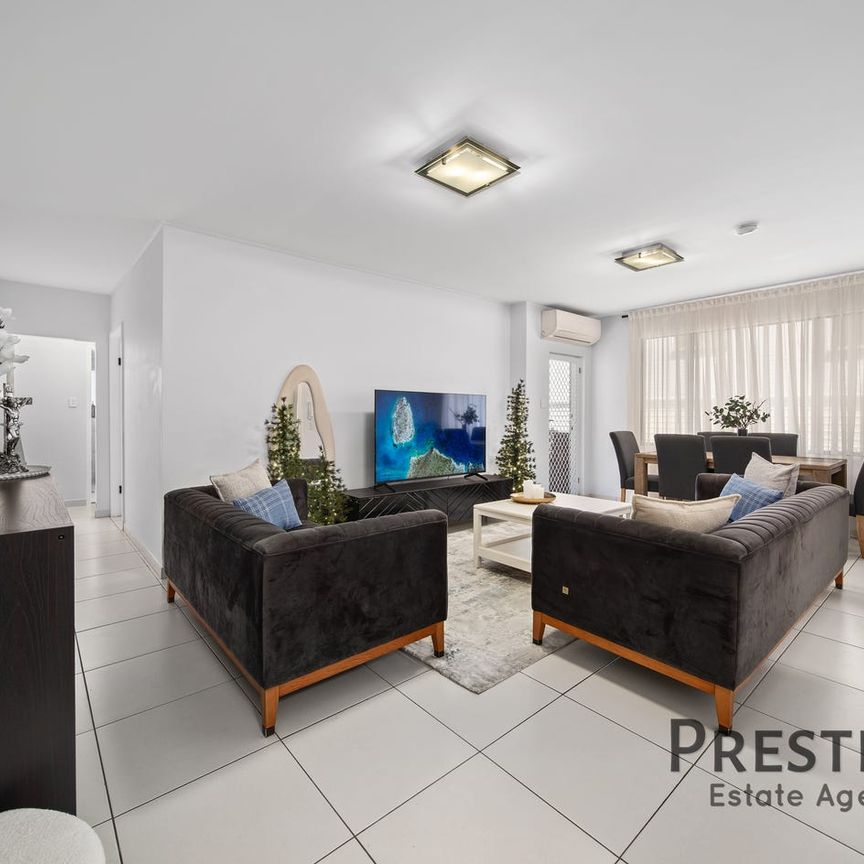 Modern Family Residence! - Photo 1
