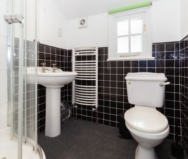 5 bed Terraced - To Let - Photo 1