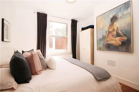 Sandfield Terrace, Guildford, Surrey, GU1 4LN - Photo 2