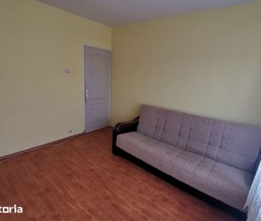INCHIRIEZ apartament 2 camere decomandat ,zona Strand - Photo 4