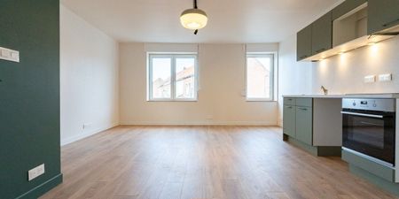 Appartement te huur in Moeskroen voor € 690 met 1 slaapkamer - Photo 2