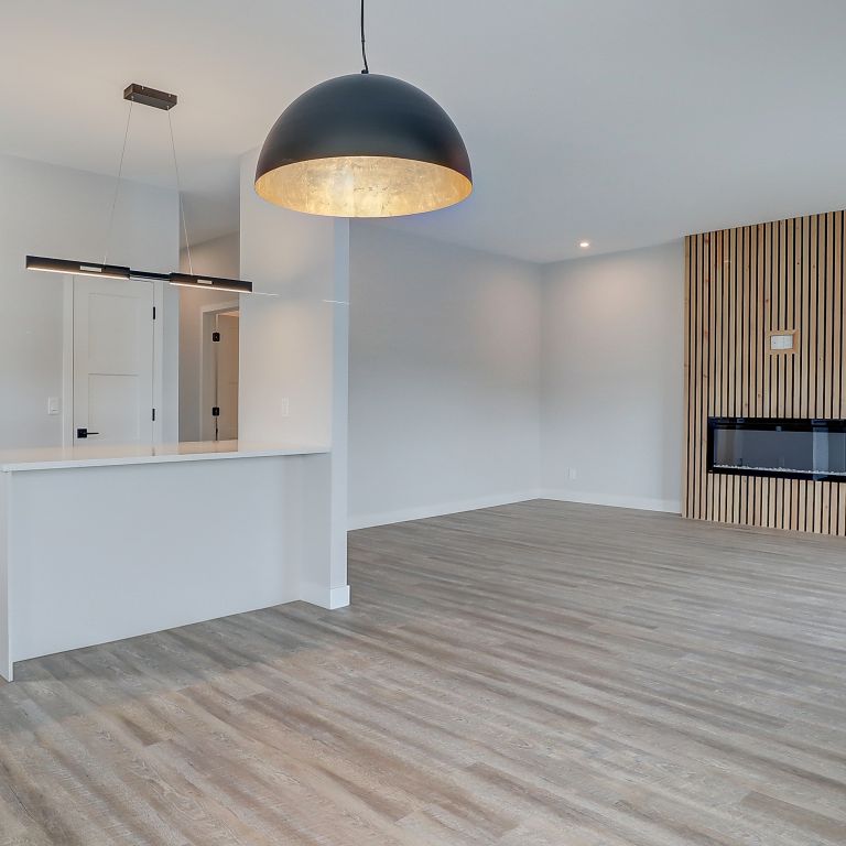 Grand 5 1/2 - Photo 1