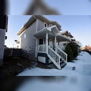 3 Bed 2.5 Bath Fully Finished Home Leduc - Photo 1