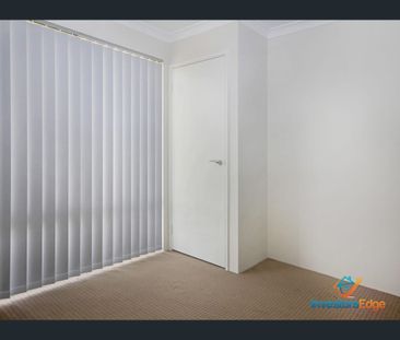 12 Claymore Place, Piara Waters, WA 6112 - Photo 4