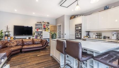 2 Bed Semi-Detached House, Becmead Avenue, SW16 - Photo 3