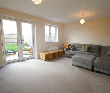 3 bedroom semi-detached house to rent - Photo 5