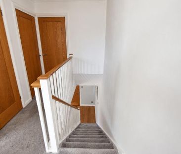 3 bedroom terraced house to rent - Photo 5