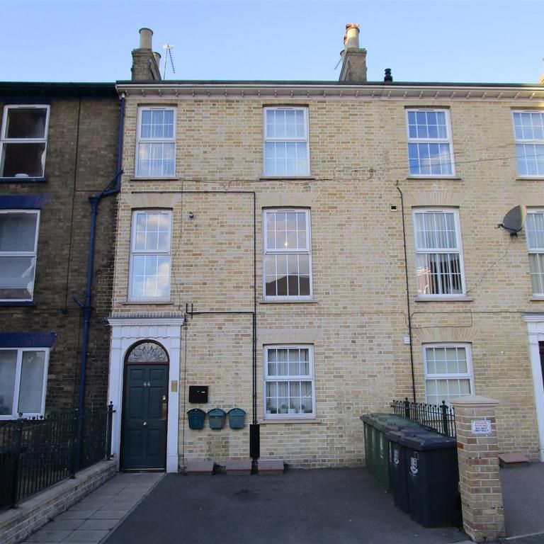 1 bedroom flat to rent - Photo 1