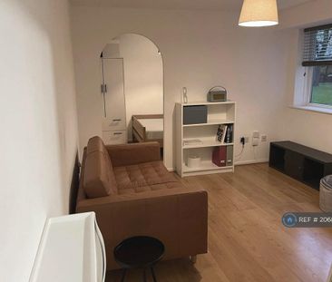 1 bedroom flat to rent - Photo 4