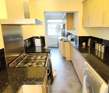 4 bedroom house to rent - Photo 1