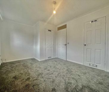 2 bedroom semi-detached house to rent - Photo 3