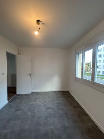 F2 – RUE COROT – SECTEUR CEZEAUX - Photo 4