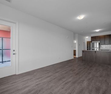 For Lease - 3265 Carding Mill Trail Unit# 412, Oakville, Ontario - Photo 4