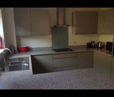 3 Bed Semi-Detached House, Bristol, BS9 - Photo 4