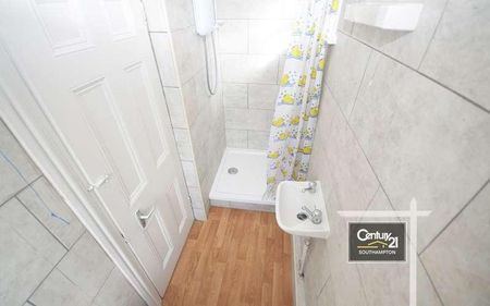 |ref: |, Portswood Road, Southampton, SO17 - Photo 2