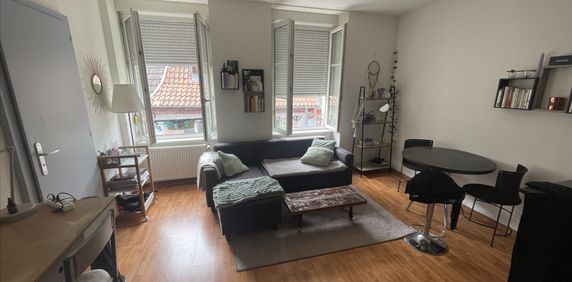 Location Appartement 2 pièces 27m² - Photo 2