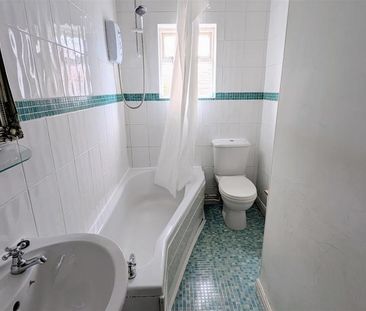 3 bedroom terraced house to rent - Photo 6