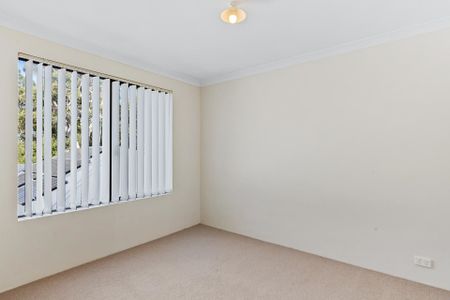 79/27 Meadow Springs Drive, - Photo 3