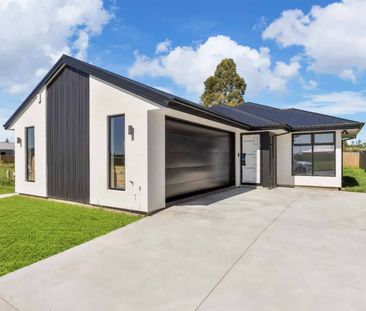 BRAND NEW & BEAUTIFULLY DESIGNED 4 BEDROOM HOME - Photo 5