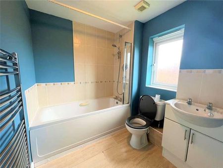 Cavalier Close, Bridgwater, TA6 - Photo 3