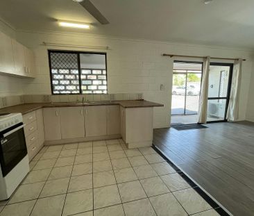 IDEAL FOR LOW-MAINTENANCE LIVING - Photo 2