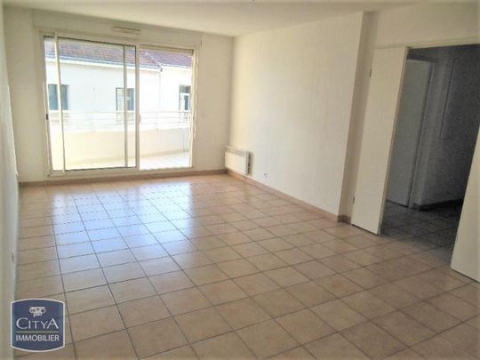 Location Appartement 4 pièces 85m² MARSEILLE 5ème - Photo 1