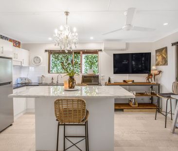 Charming Fully Furnished Villa! - Photo 2