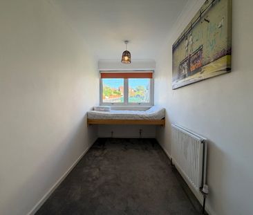 3 Bed Flat, Kirkstall Hill, LS4 - Photo 6