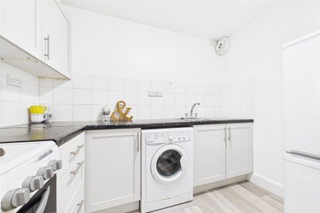 Studio to rent - Photo 3